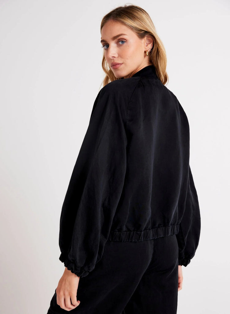 Bella Dahl - Chole Clean Bomber Jacket - Black - Bomber Jacket_Bella Dahl - Aritmetik - montreal