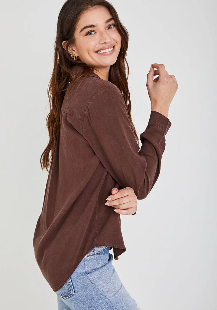 Bella Dahl - TWO POCKET CLASSIC BUTTON DOWN - COFFEE BEAN - Shirt_Bella Dahl - Aritmetik - montreal