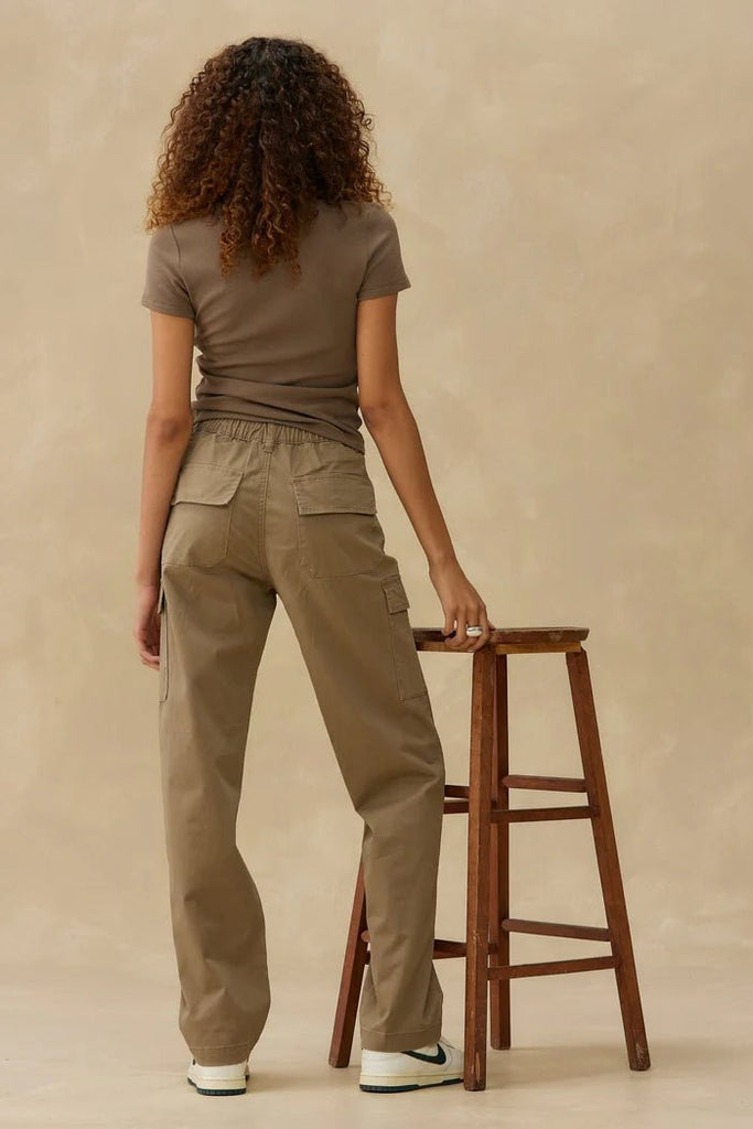 Kuwallatee - STRAIGHT CUT CARGO 2.0 - SAGE - Cargo Pants_Kuwallatee - Aritmetik - montreal