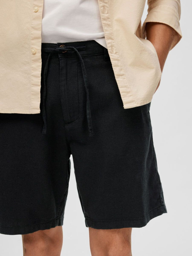 SELECTED - COMFORT FIT SHORTS - Black - Shorts_SELECTED - Aritmetik - montreal