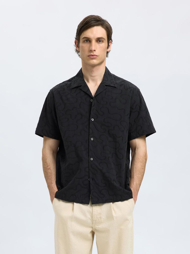 SELECTED - EMBROIDERED SHORT SLEEVED SHIRT - Black - Shirt_SELECTED - Aritmetik - montreal