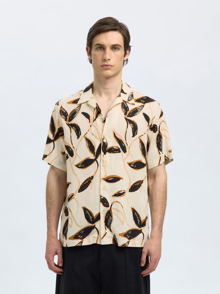 SELECTED - PRINTED SHORT SLEEVED SHIRT - Wool Jacket_SELECTED - Aritmetik - montreal