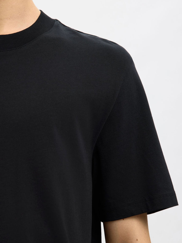 SELECTED - SHORT - SLEEVED RELAXED FIT T - SHIRT - BLACK - T-Shirts_Selected - Aritmetik - montreal