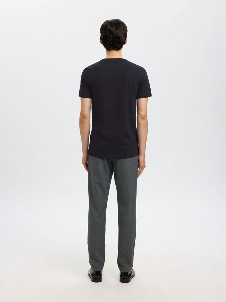 SELECTED - V - NECK T - SHIRT - BLACK - T-Shirts_Selected - Aritmetik - montreal
