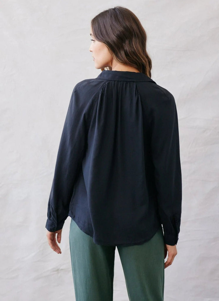 Carmel Raglan Shirt - Black-Shirt_Bella Dahl-Aritmetik-montreal