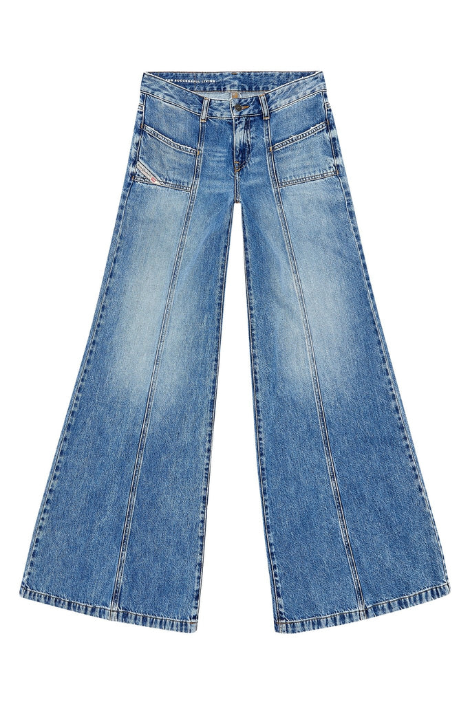 DIESEL - Bootcut and Flare Jeans D-Akii 09H95-Jeans_DIESEL-Aritmetik-montreal